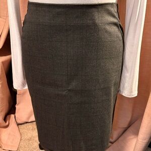 Banana Republic Gray Skirt, size:10